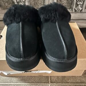 UGG Black and Tan Shearling Slippers